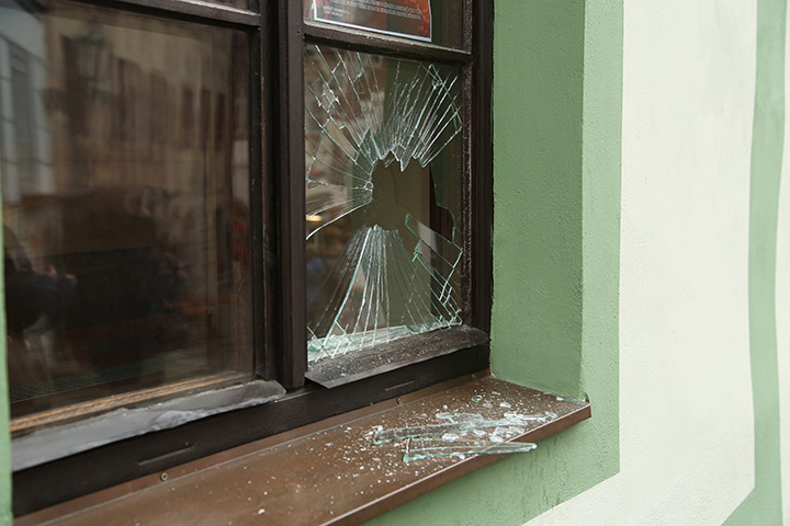A2B Glass are able to board up broken windows while they are being repaired in Tilehurst.